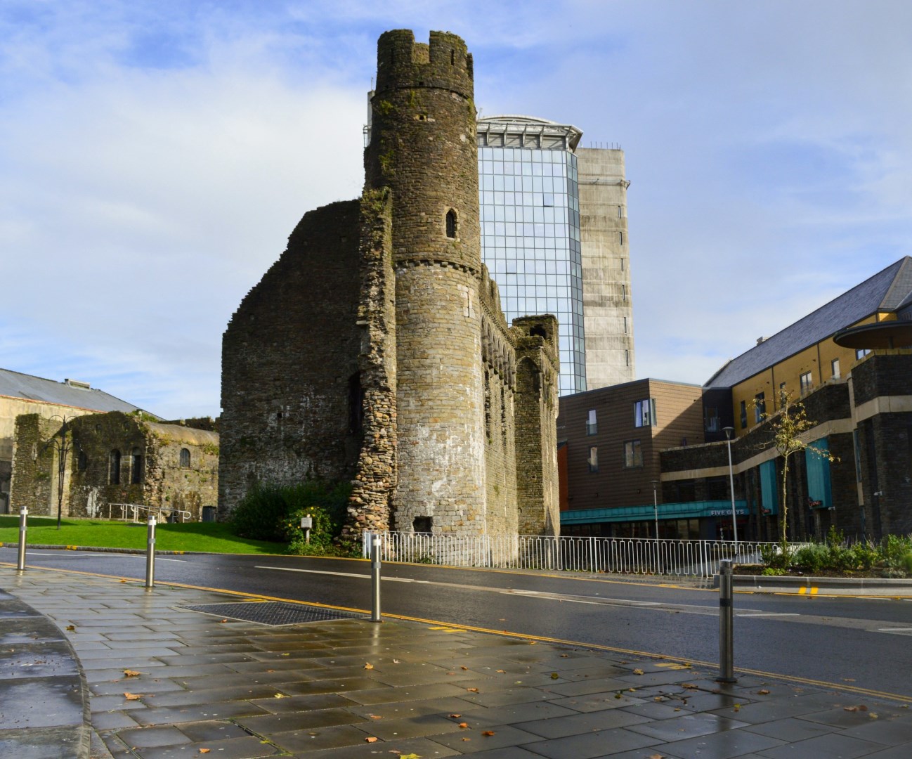 Swansea Castle - Photo Credit: Photo by Ifeoluwa B. on Unsplash