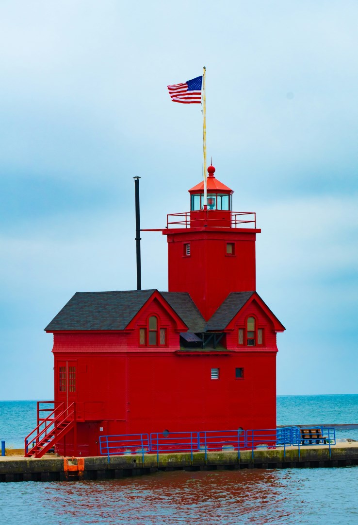 Big Red Lighthouse - Photo Credit: Photo by Kyle Liu on Unsplash