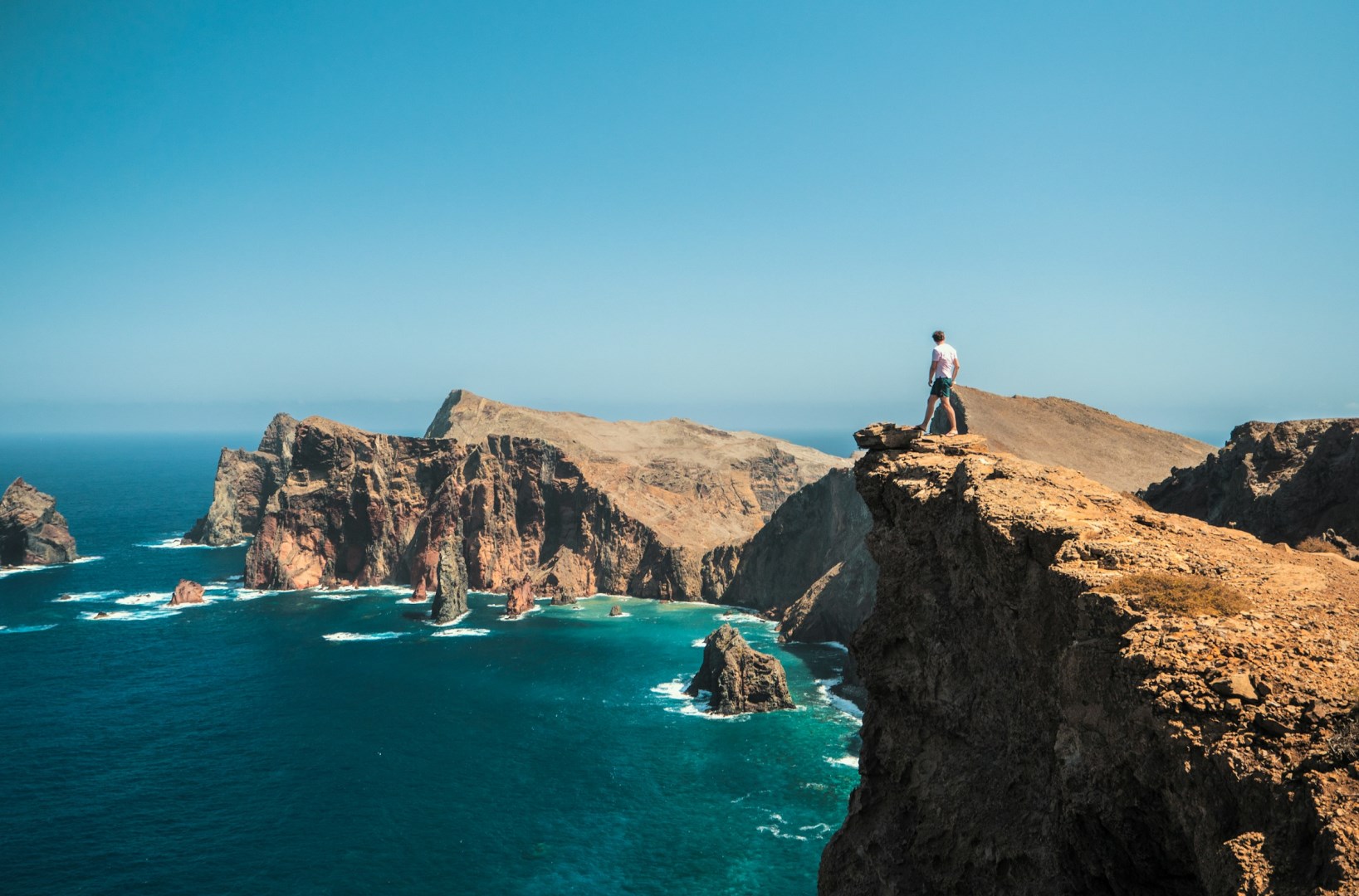 Ponta de São Lourenço - Photo Credit: Photo by Tim Roosjen on Unsplash