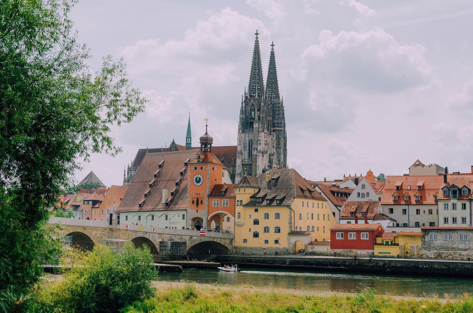 View of St. Peter's Cathedral and Old Stone Bridge View of St. Peter's Cathedral and Old Stone Bridge - Photo Credit: USA-Reiseblogger via Pixabay