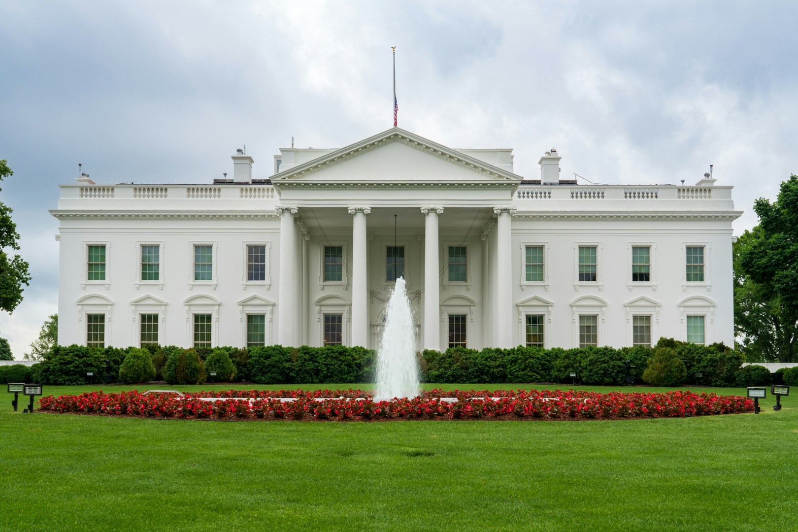 White House - Photo Credit: Photo by Tomasz Zielonka on Unsplash