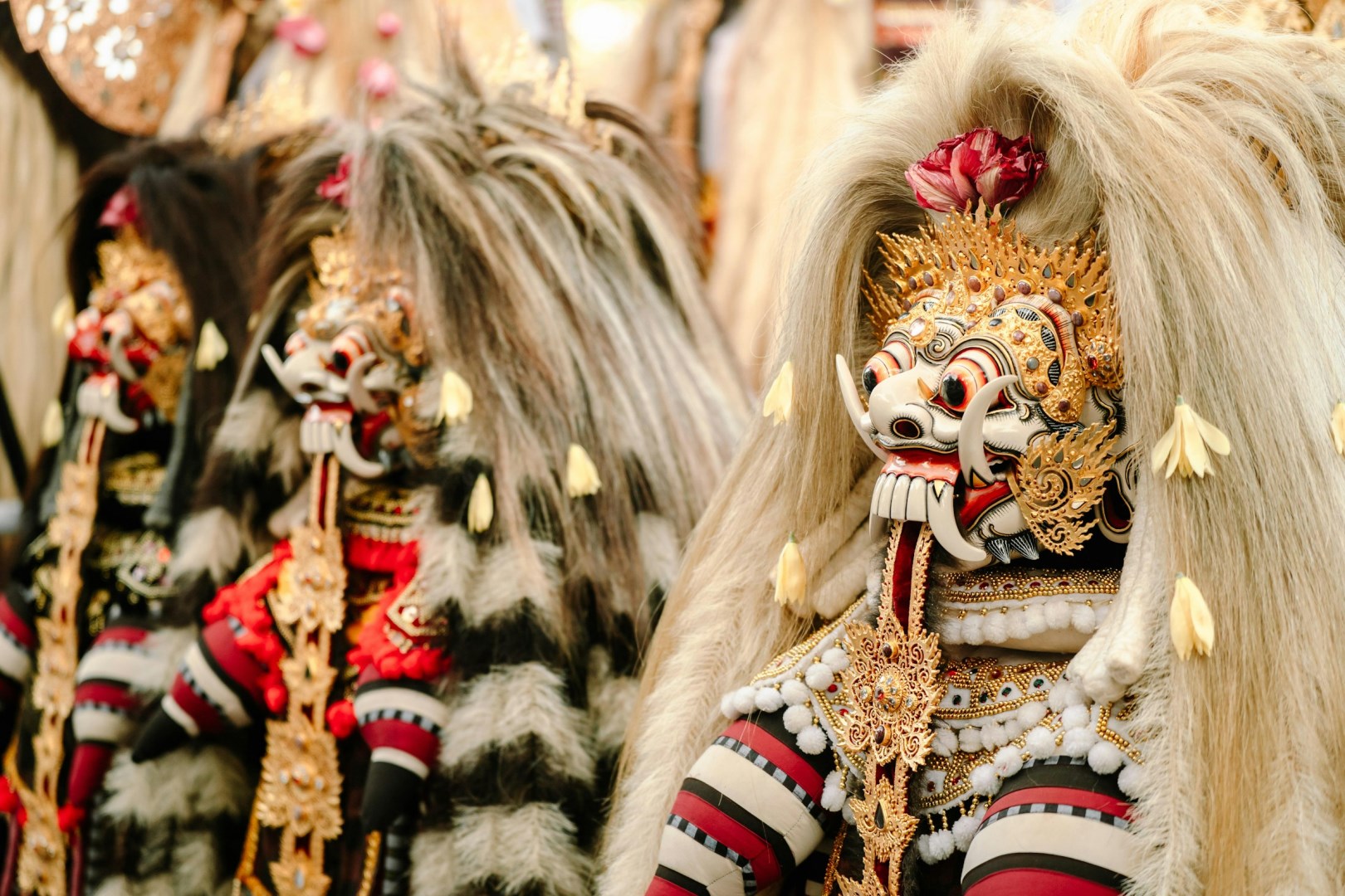 Melasti ceremony of Desa Adat Abiansemal - Photo Credit: Photo by Eyestetix Studio on Unsplash
