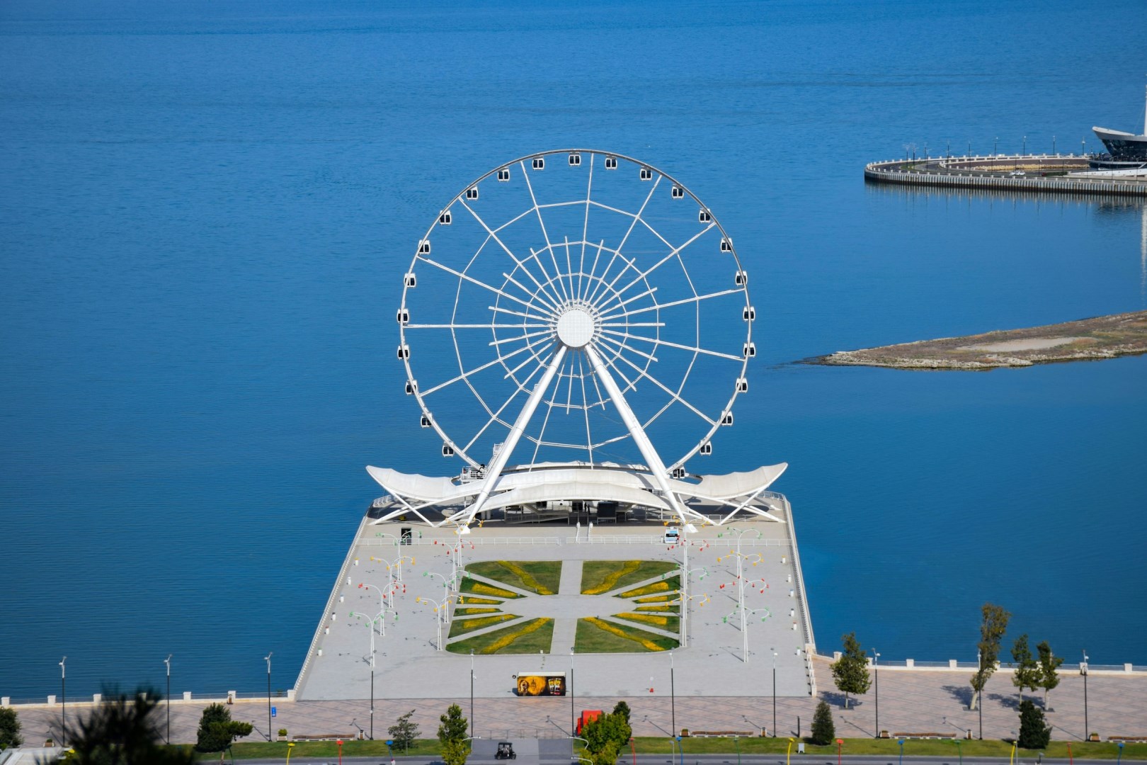 Baku Eye - Photo Credit: Photo by Adil Sattarov on Unsplash
