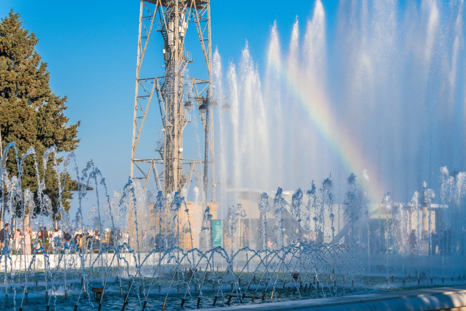 Fountain at Baku Boulevard - Photo Credit: Photo by Zulfugar Karimov on Unsplash