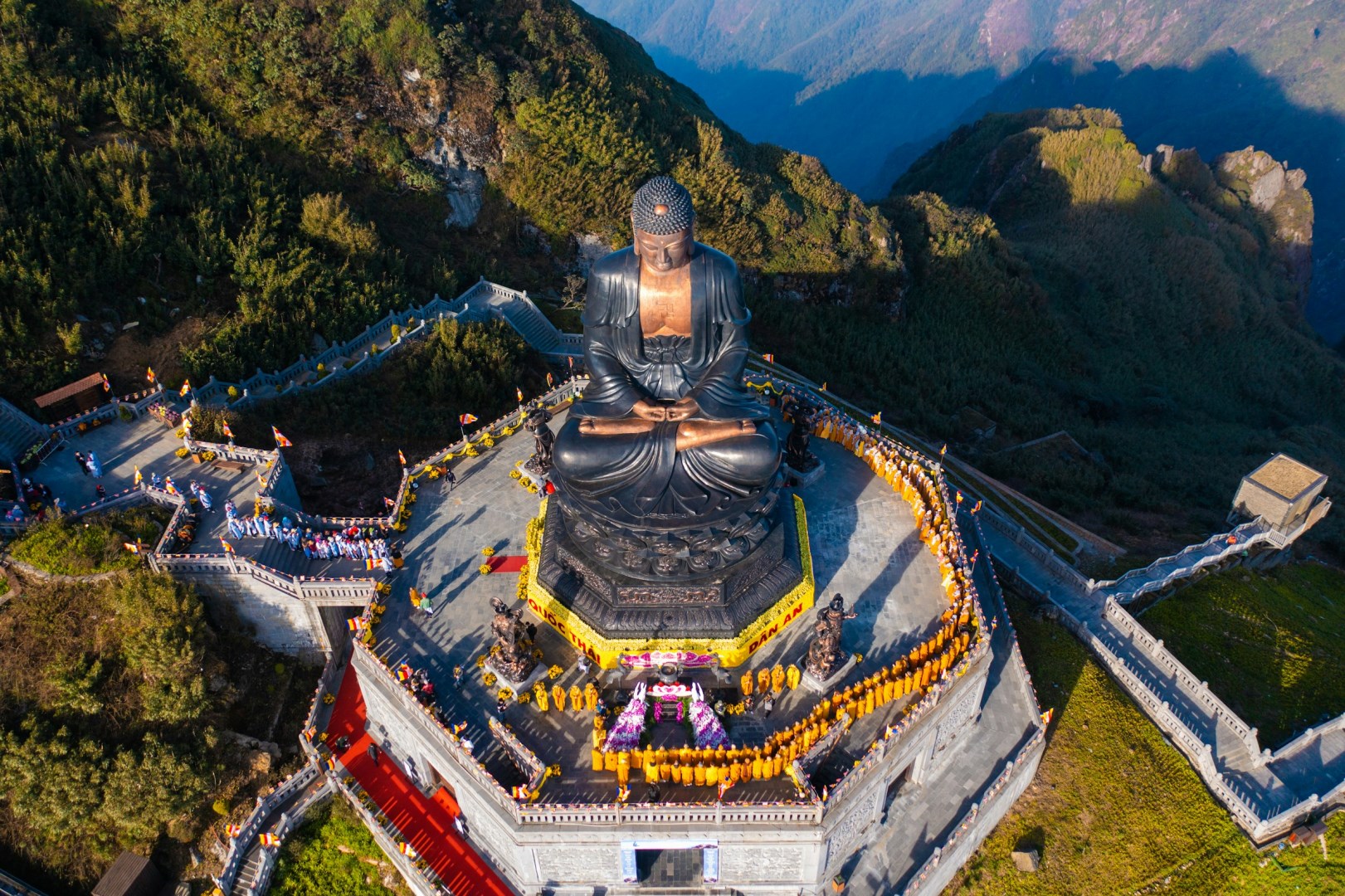 Nguyễn Chí Thanh - Photo Credit: Photo by Vivu Vietnam on Unsplash