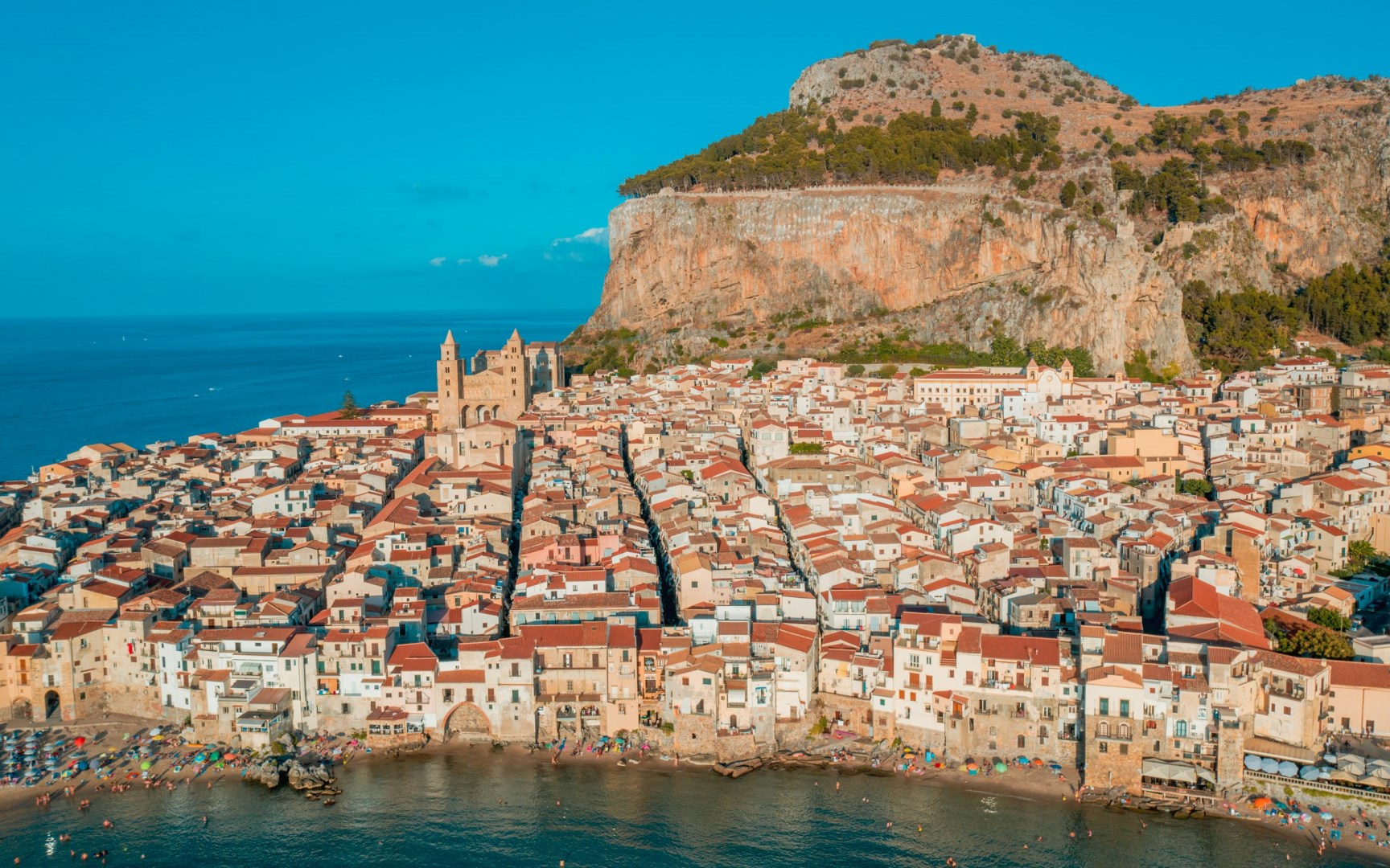  Photo Credit: Photo by Henrique Ferreira on Unsplash