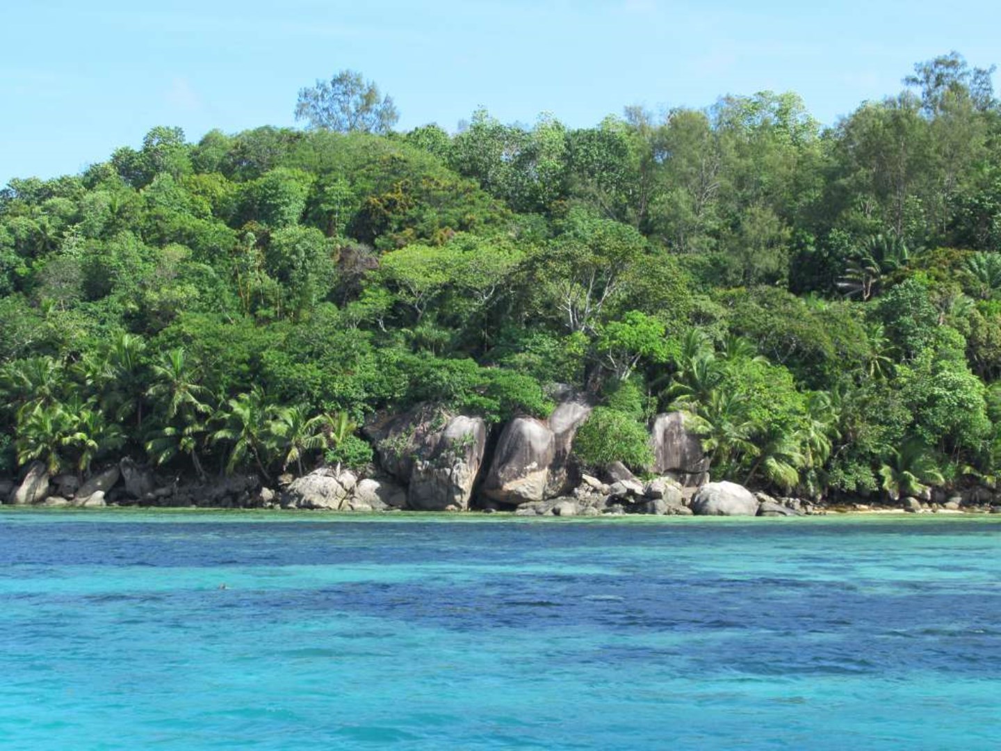 Moyenne Island