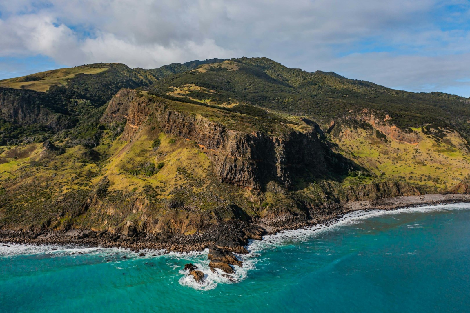 Te Toto Gorge - Photo Credit: Photo by Koon Chakhatrakan on Unsplash