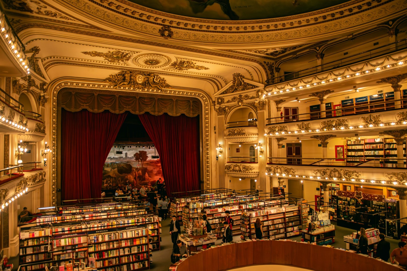 El Ateneo Grand Splendid - Photo Credit: Photo by Antony Henao on Unsplash