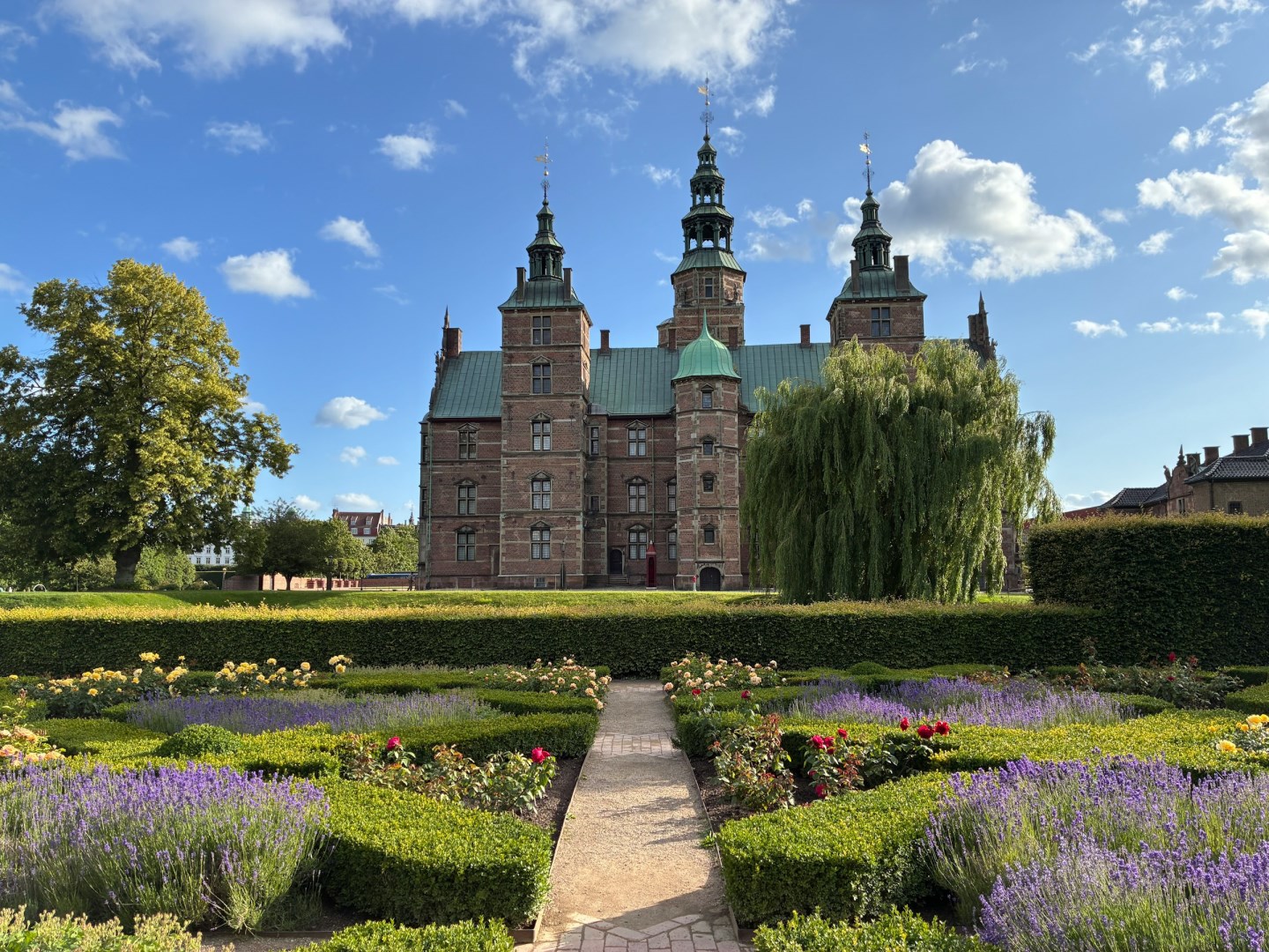 Rosenborg Castle - Photo Credit: Photo by Roger Suen on Unsplash