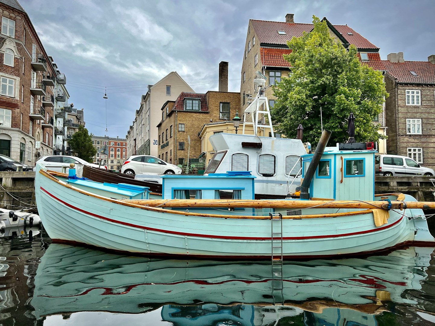  Photo Credit: Photo by James Qualtrough 🇮🇲 on Unsplash