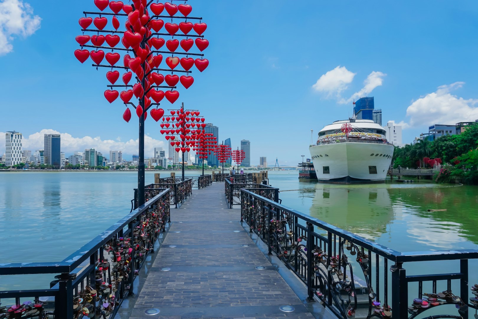 Love Bridge - Photo Credit: Photo by Khoi Tran on Unsplash