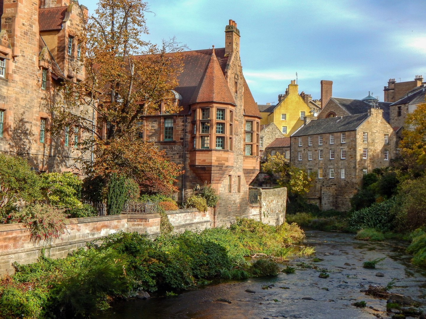Dean Village - Photo Credit: Photo by Clark Van Der Beken on Unsplash