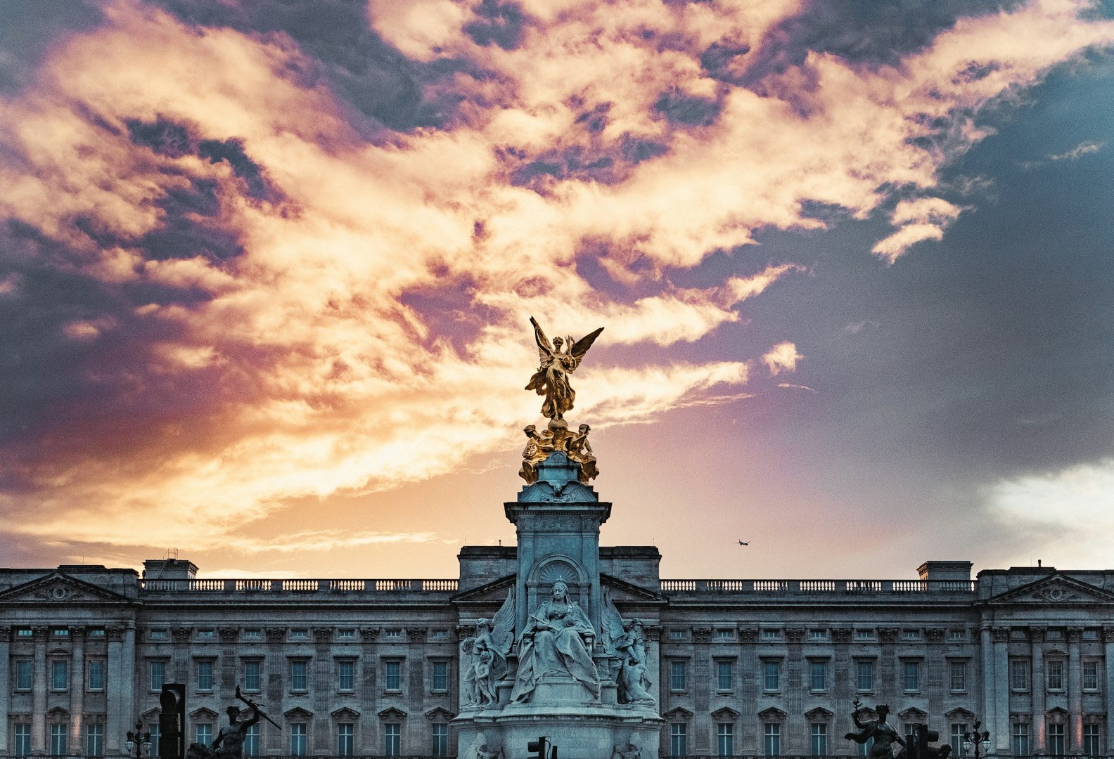 Victoria Memorial - Photo Credit: Photo by Mars Immigrant on Unsplash