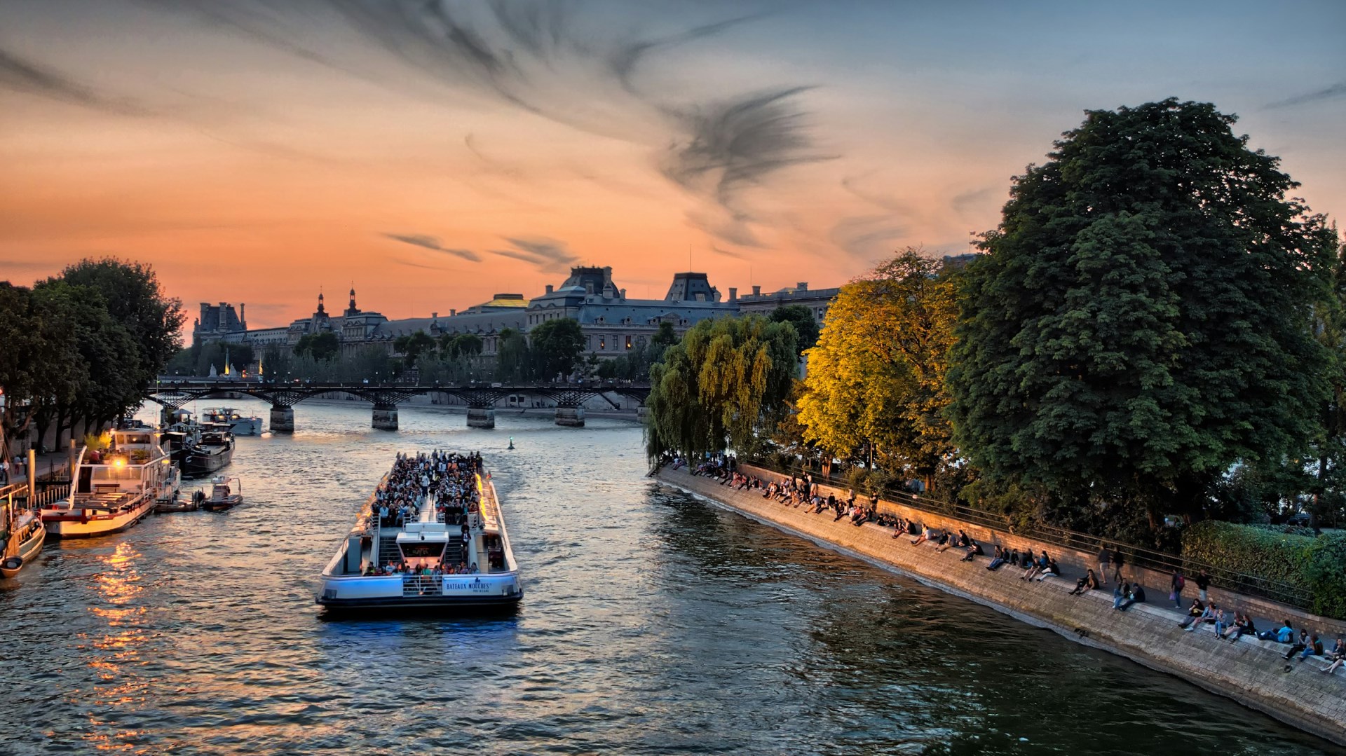 Cruise on the Seine - Photo Credit: Photo by Joe deSousa on Unsplash