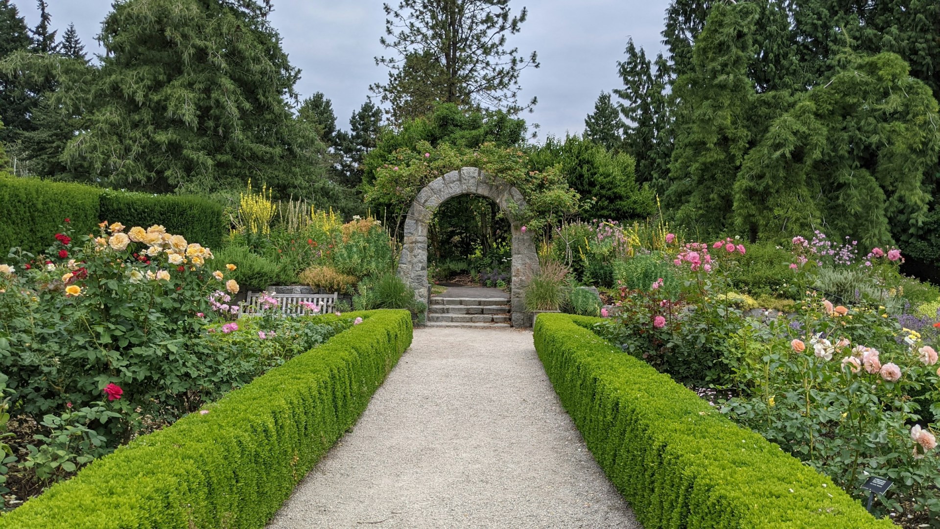 VanDusen Botanical Garden - Photo Credit: Photo by Laurent Beique on Unsplash
