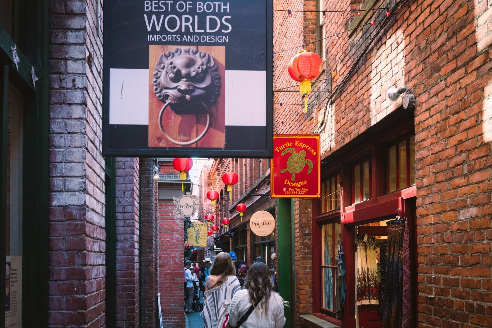 Fan Tan Alley - Photo Credit: Photo by Nick Zheng on Unsplash