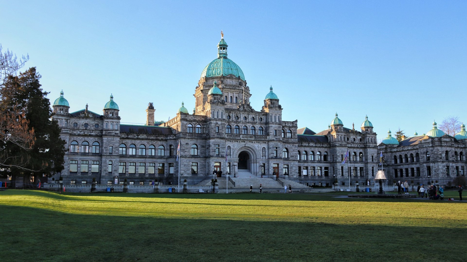 Parliament House - Photo Credit: Photo by Mario Mendez on Unsplash