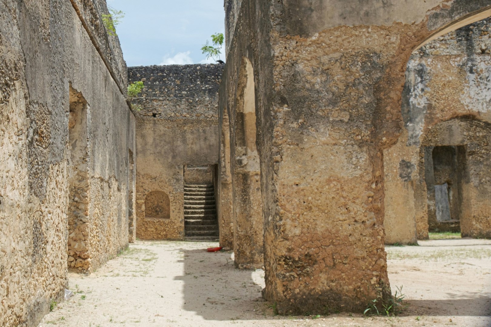 Mtoni Palace Ruins - Photo Credit: Photo by Nichika Sakurai on Unsplash