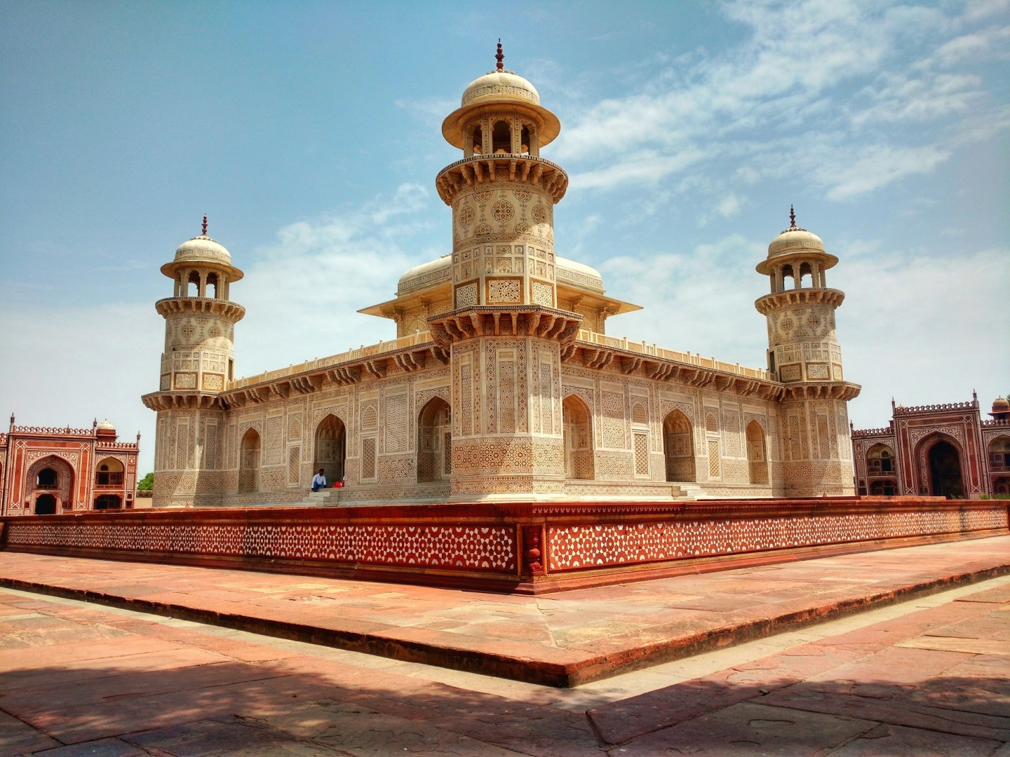 Tomb of I'timād-ud-Daulah - Photo Credit: Photo by Shreshth Gupta on Unsplash