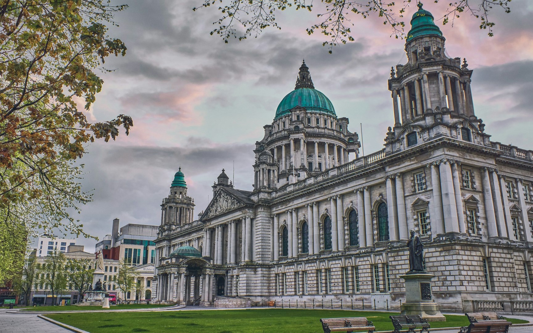 Belfast City Hall - Photo Credit: Photo by K. Mitch Hodge on Unsplash