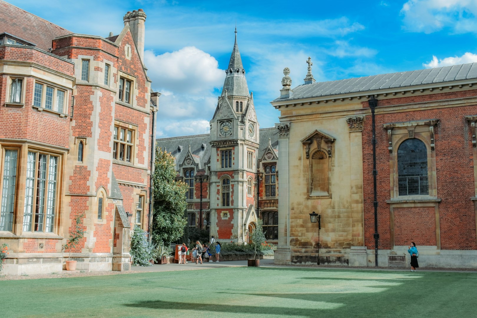 Pembroke College - Photo Credit: Photo by Vraj Patel on Unsplash