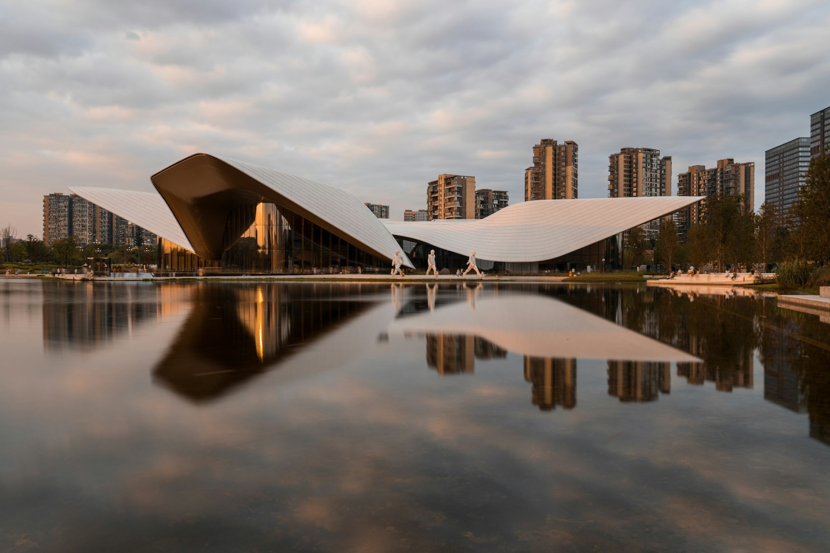 Chengdu Tianfu Art Museum - Photo Credit: Photo by ダモ リ on Unsplash