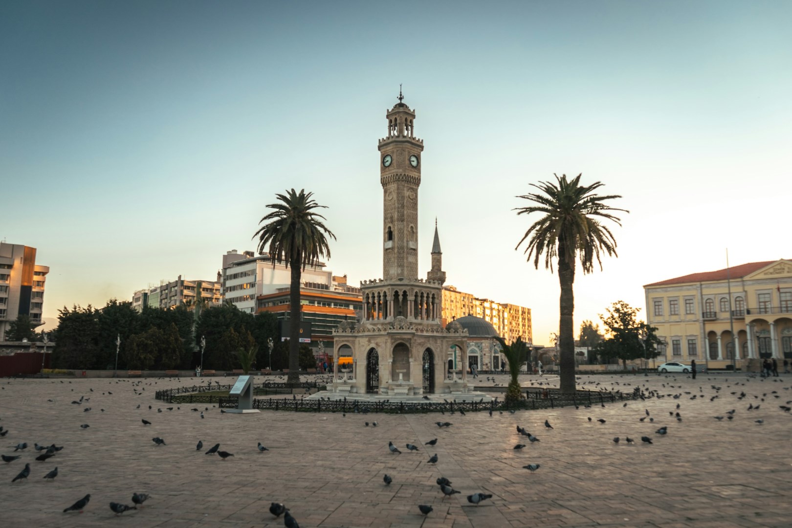 Konak Square - Photo Credit: Photo by Mehmet Korkmaz on Unsplash