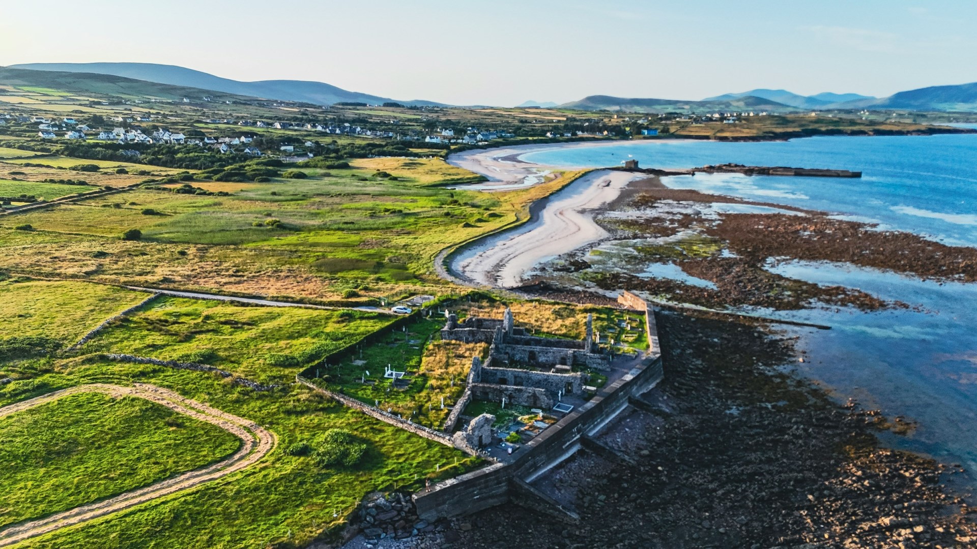 Ballinskelligs Beach - Photo Credit: Photo by Dahlia E. Akhaine on Unsplash