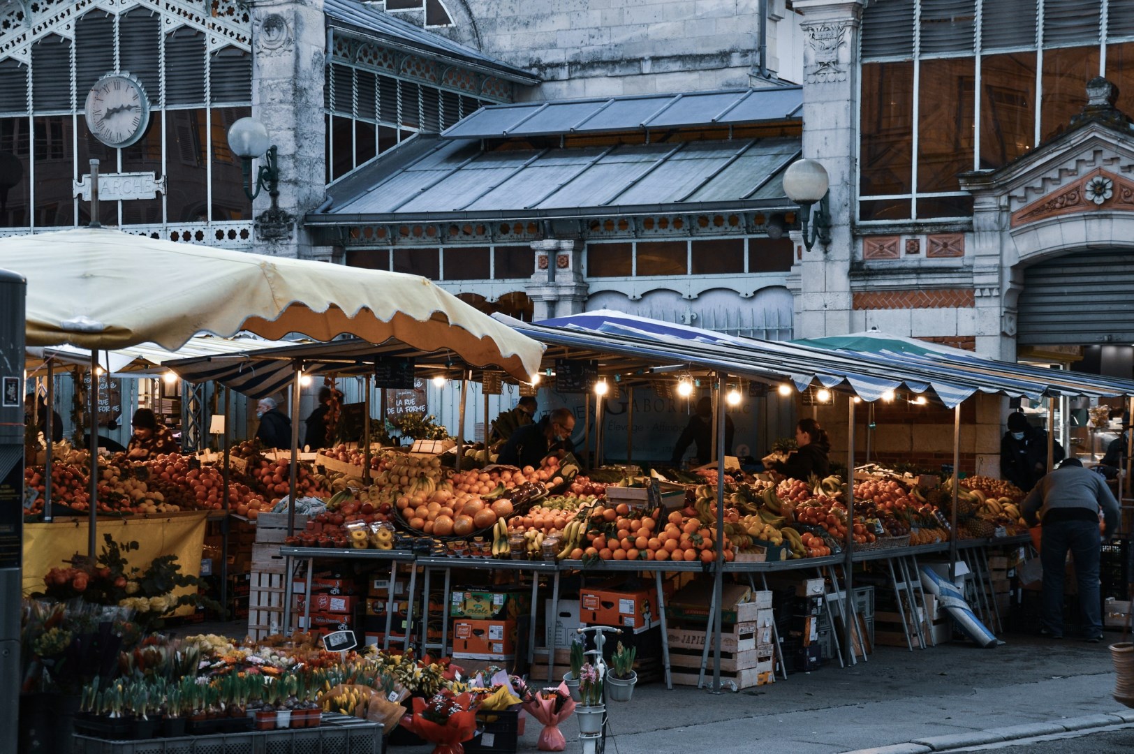 Marché de La Rochelle - Photo Credit: Photo by Jade Marchand on Unsplash