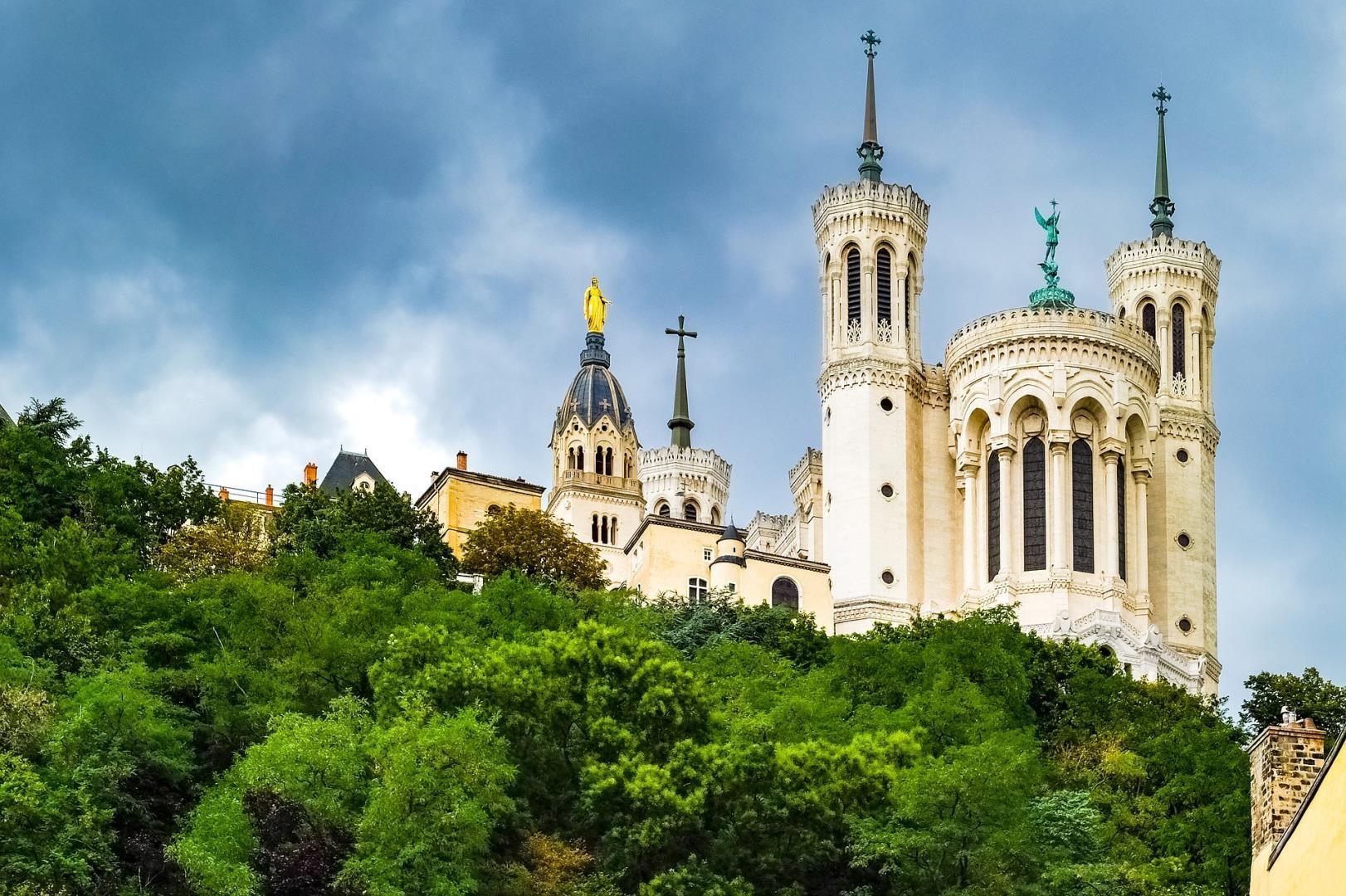 Basilique Notre Dame de Fourvière Basilique Notre Dame de Fourvière - Photo Credit: djedj via Pixabay
