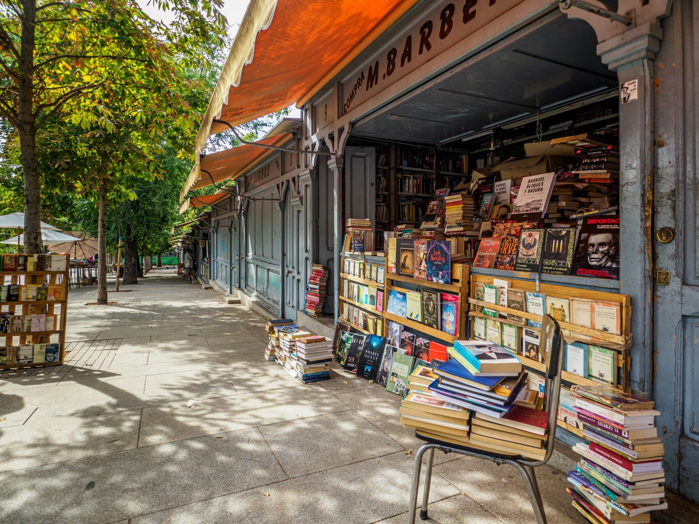 Parque del Retiro - Photo Credit: indoors second hand awning city center Browse premium related images on iStock | Save 20% with code UNSPLASH20  Books Book market Book market in Madr