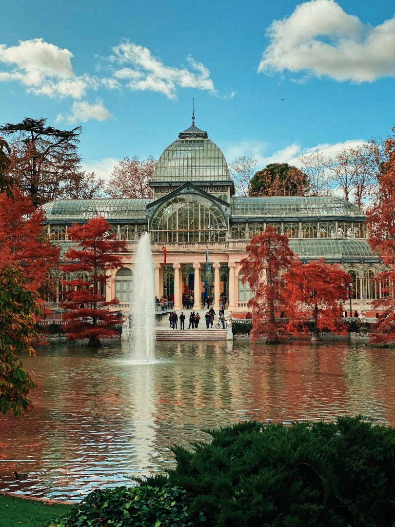 Retiro - Photo Credit: Photo by Álvaro Bernal on Unsplash