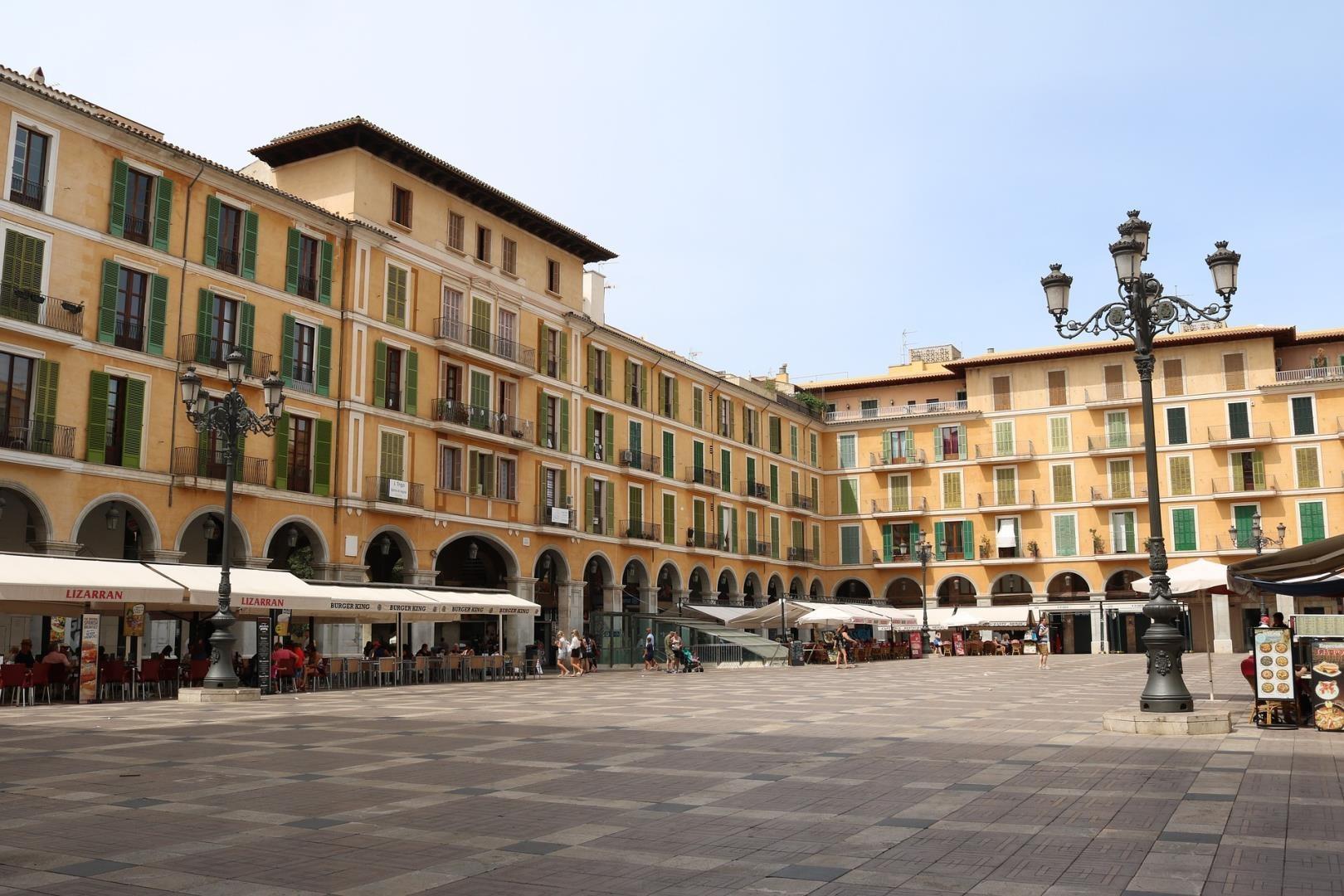Plaza Mayor, Palma de Mallorca Plaza Mayor, Palma de Mallorca - Photo Credit: Nicole Pankalla