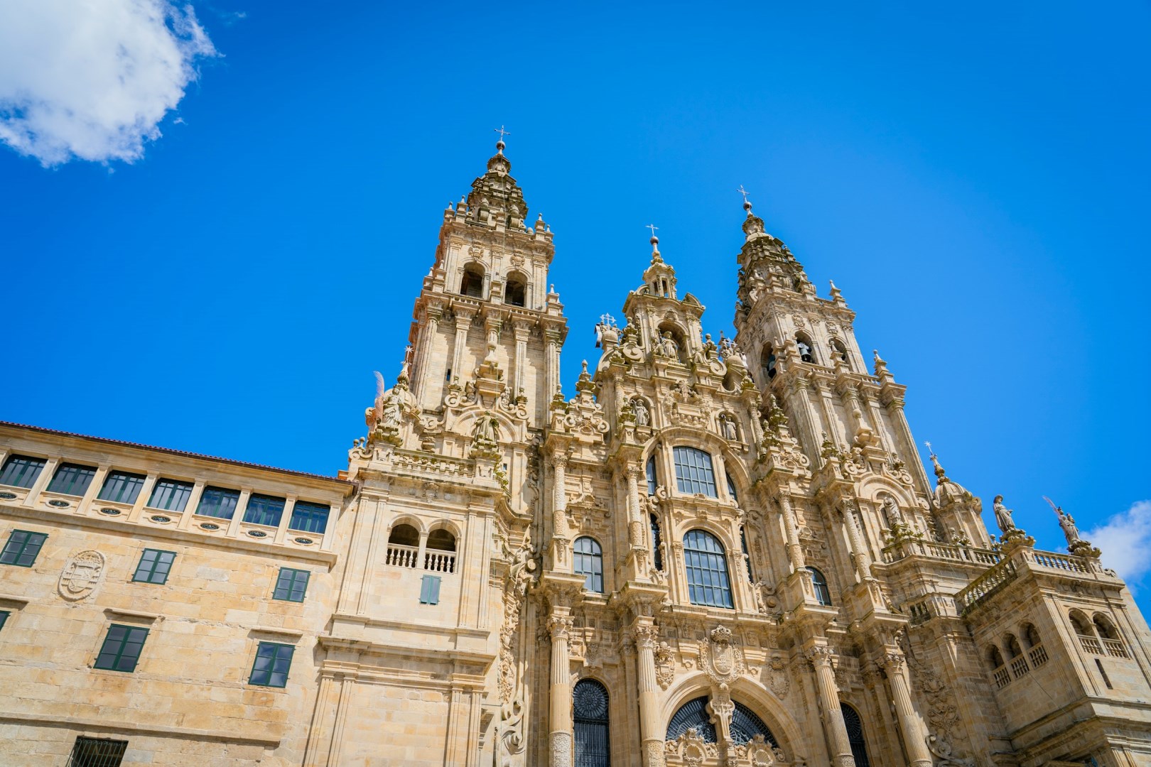 Praza do Obradoiro - Photo Credit: Photo by Victoriano Izquierdo on Unsplash