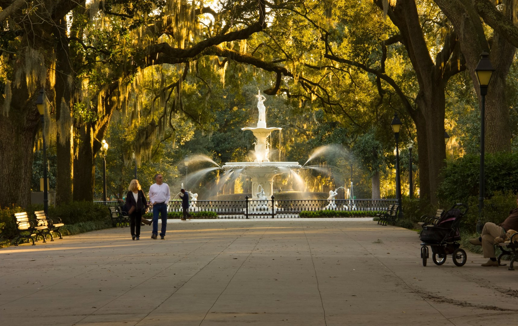 Forsyth Park - Photo Credit: Photo by Ron Dylewski on Unsplash