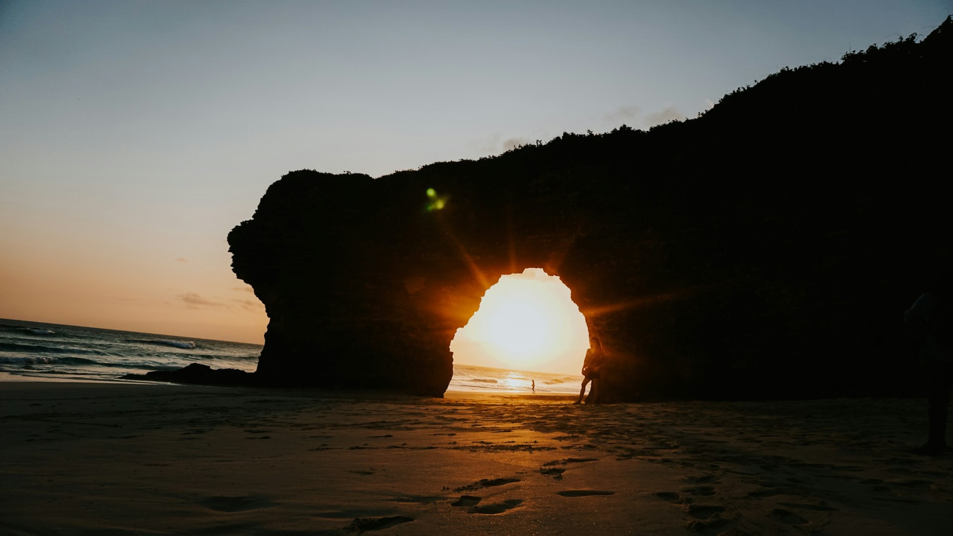 Bawana Beach (or Mbawana Beach) - Photo Credit: Photo by Wahde Stock on Unsplash