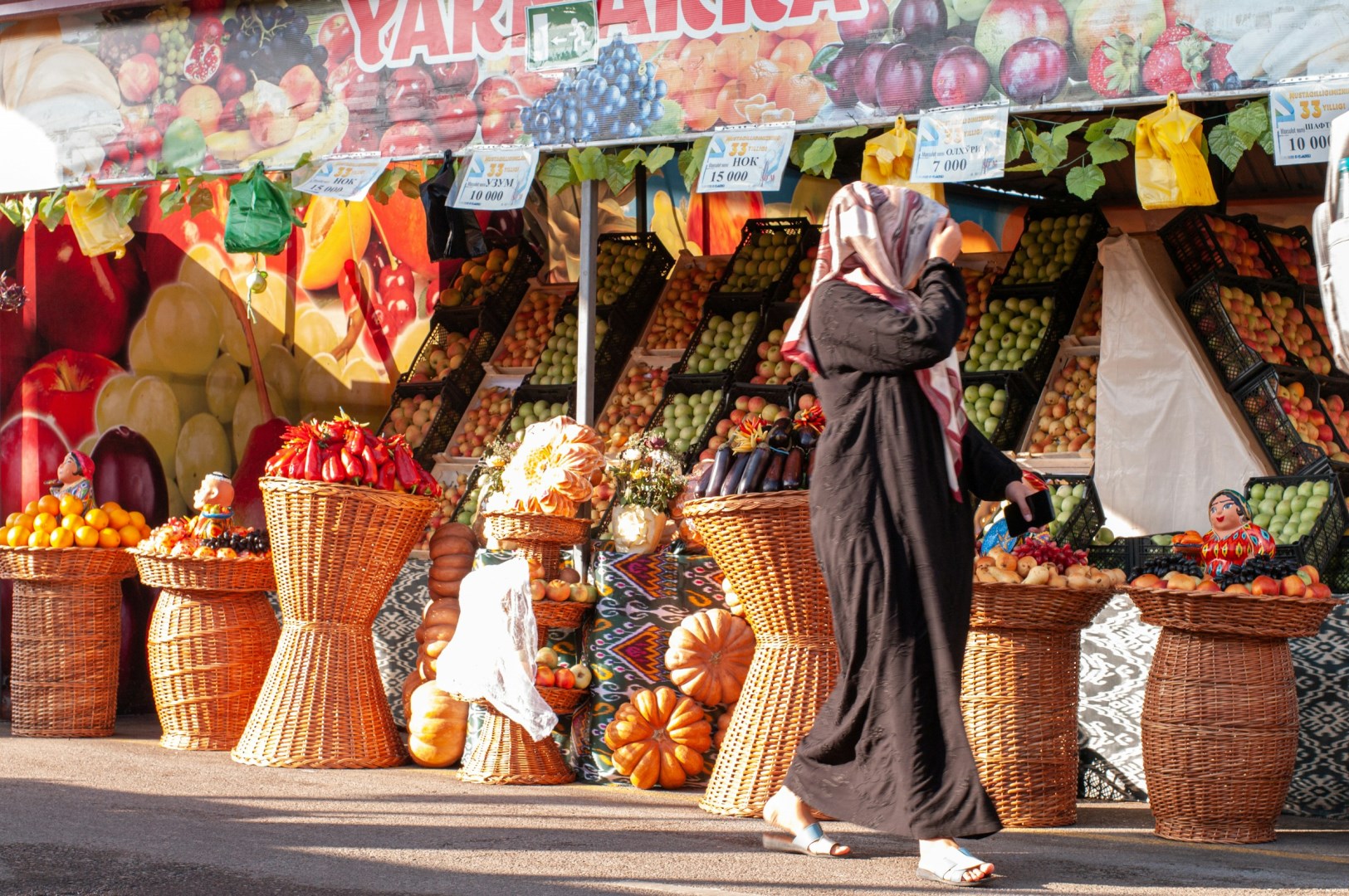 Chorsu Bazaar - Photo Credit: Photo by Dasha Novikova on Unsplash