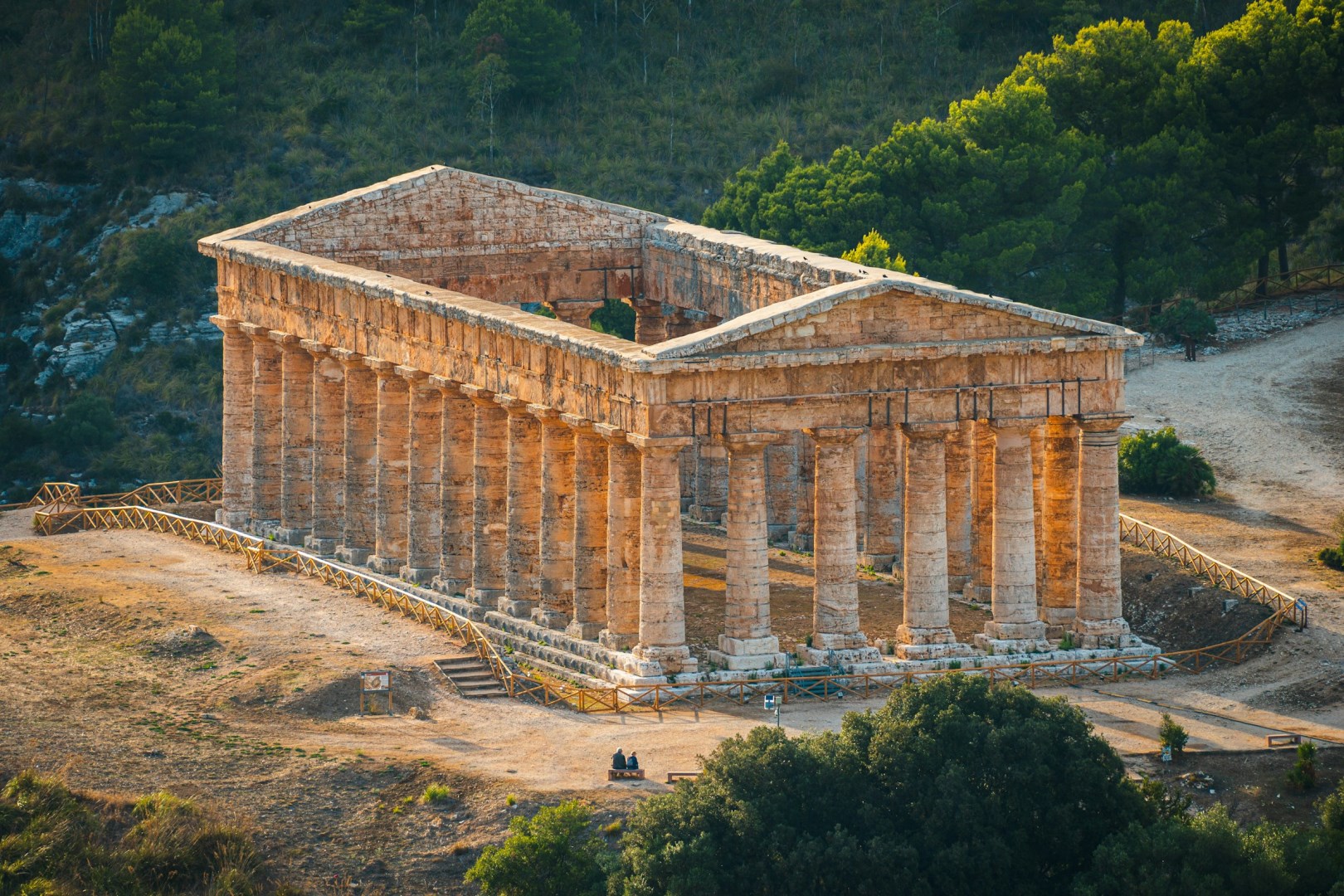 Tempio di Segesta - Photo Credit: Photo by Petr Slováček on Unsplash