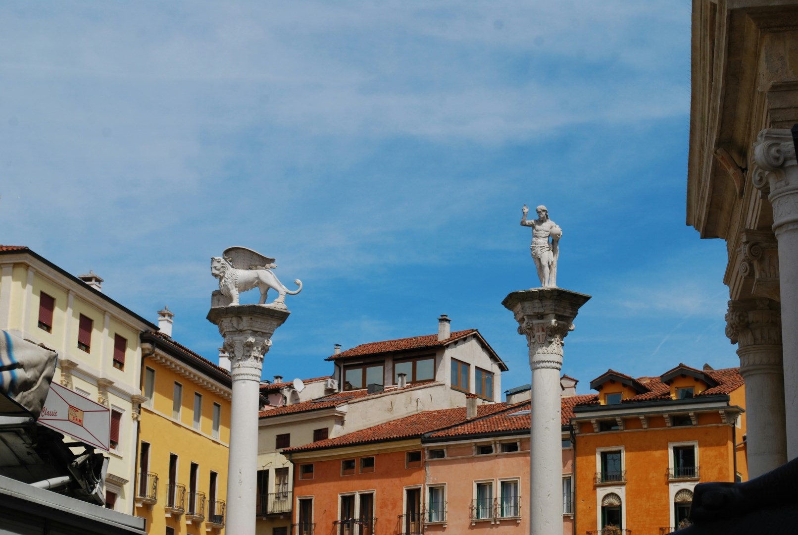 Basilica Palladiana - Photo Credit: Photo by Chiara Guercio on Unsplash