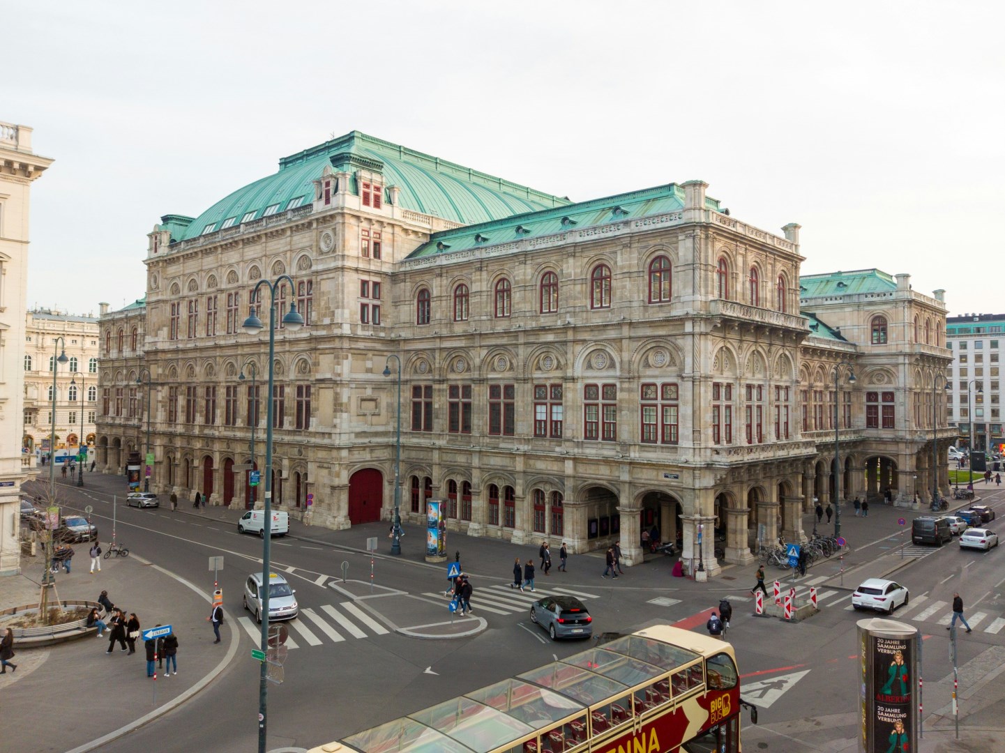 Vienna State Opera - Photo Credit: Photo by David Vives on Unsplash