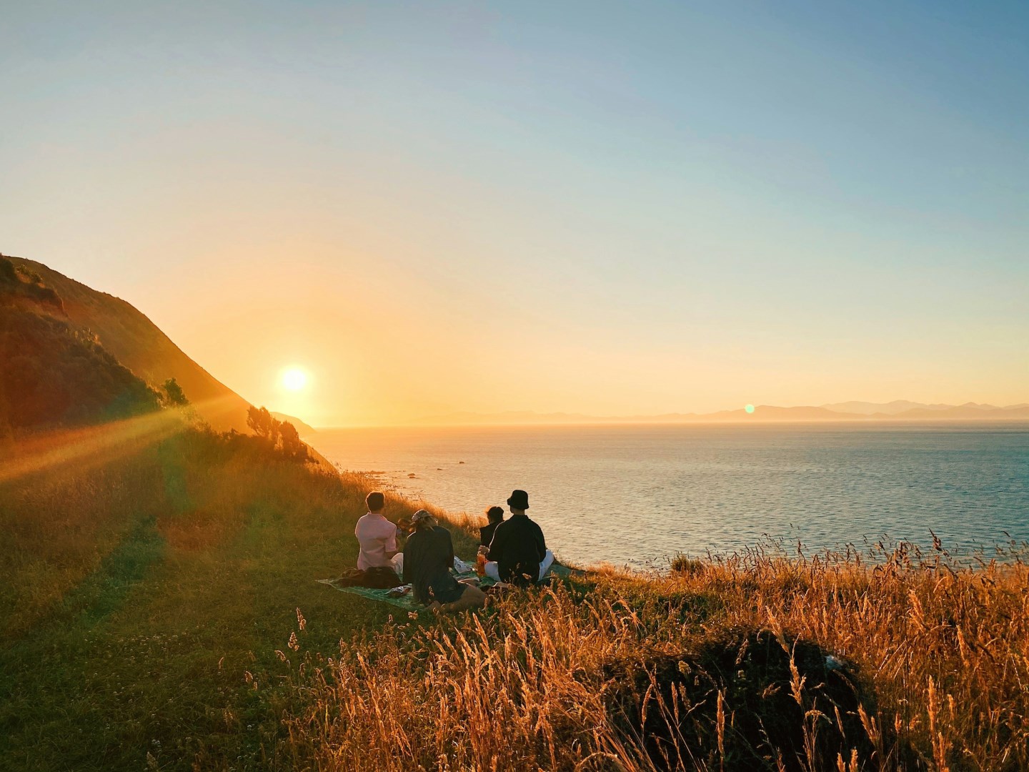 Mākara Beach - Photo Credit: Photo by Shirley on Unsplash