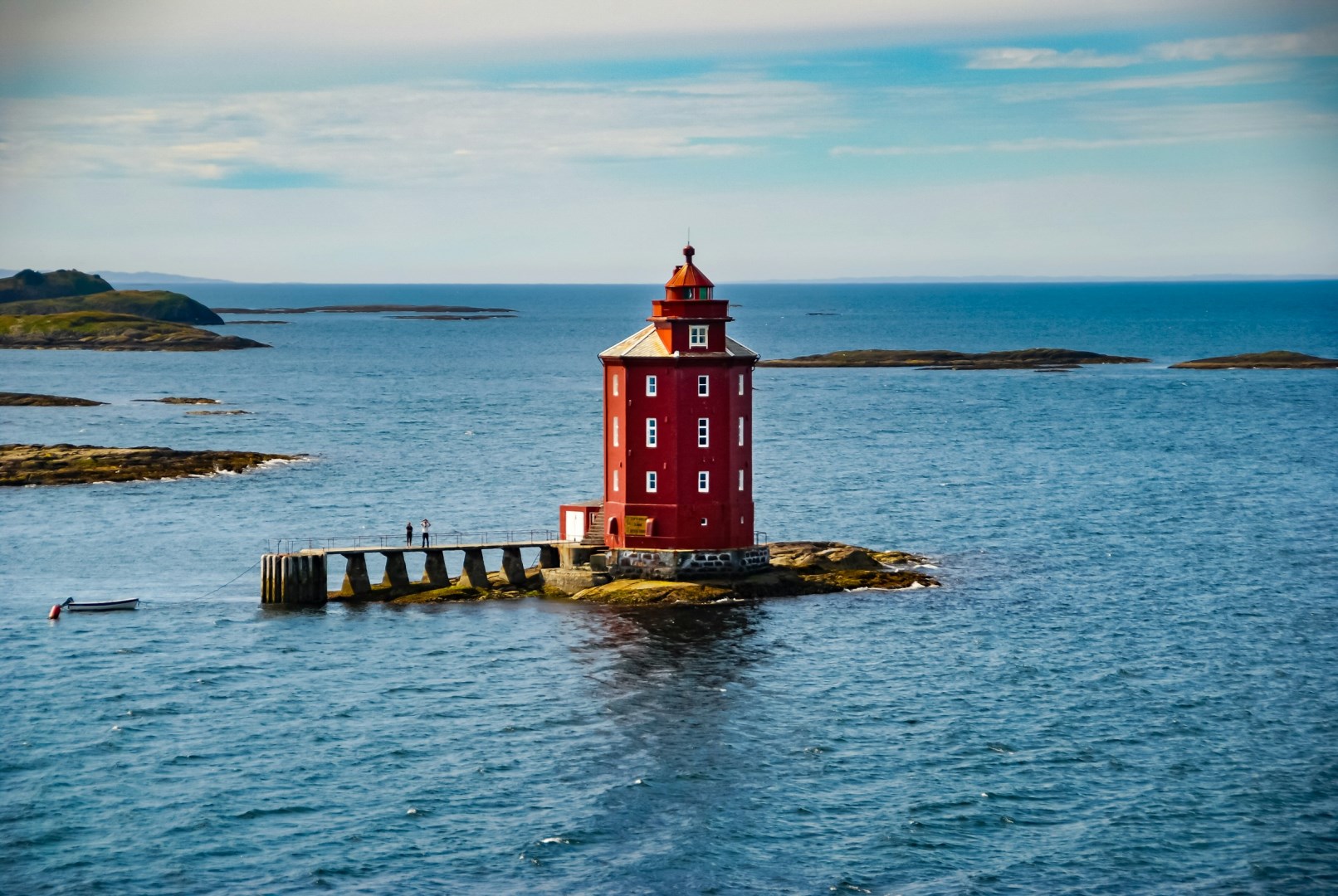  Photo Credit: https://images.unsplash.com/photo-1623062951030-ba52df360d4a?q=80&w=1470&auto=format&fit=crop&ixlib=rb-4.1.0&ixid=M3wxMjA3fDB8MHxwaG90by1wYWdlfHx8fGVu