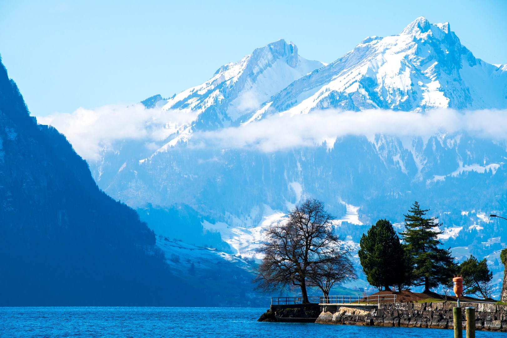 Lake Lucerne - Photo Credit: Image by Jozsef Farago from Pixabay