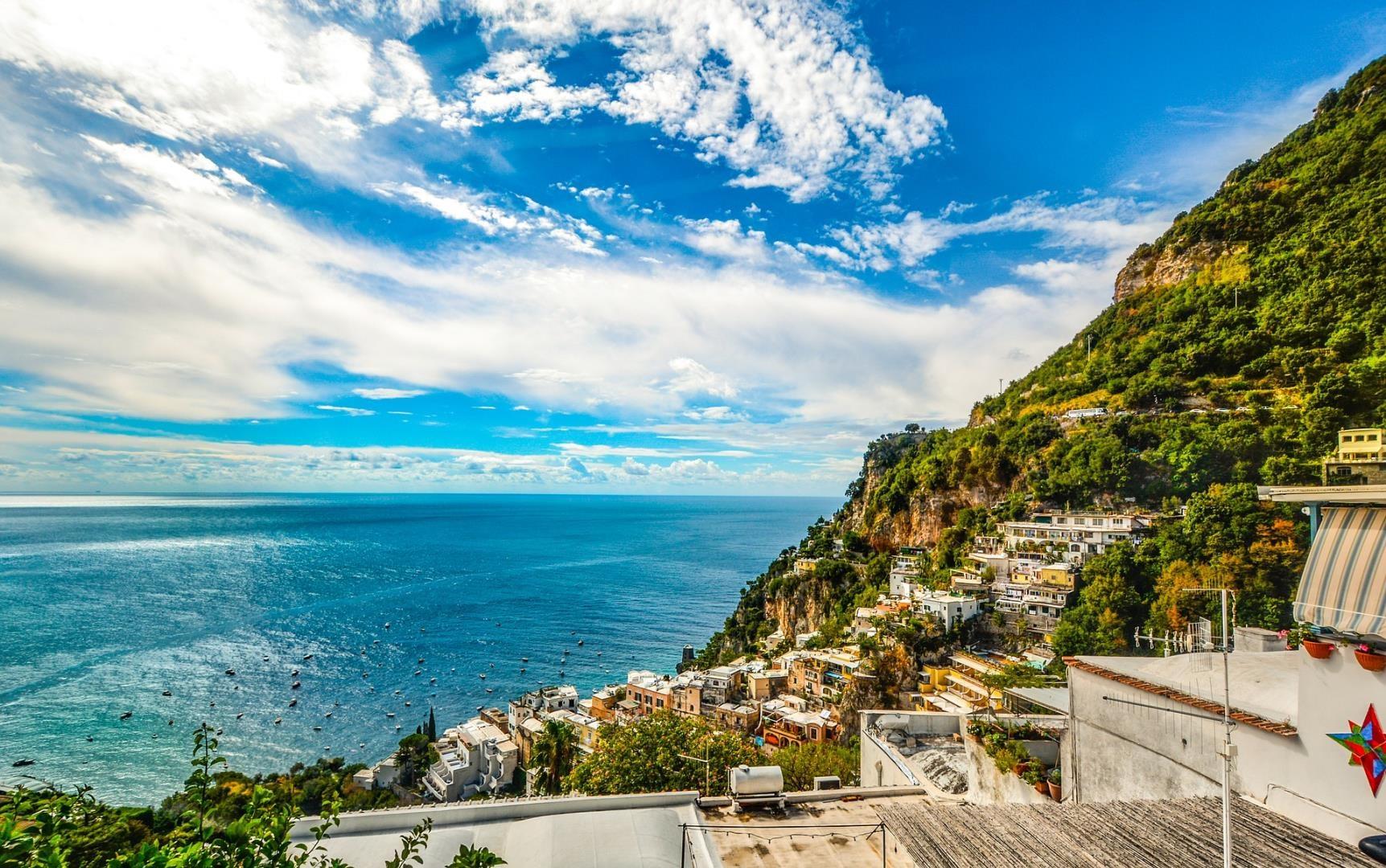Sorrento, Italy - Photo Credit: kirkandmimi via Pixabay