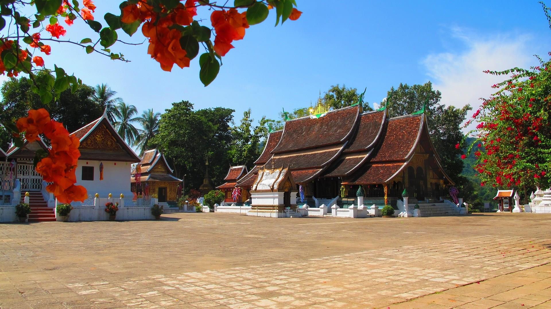Wat Xieng Thong Wat Xieng Thong - Photo Credit: AdrienBe