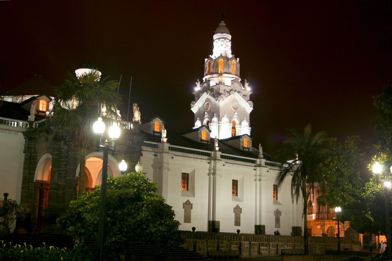 Plaza de San Francisco Plaza de San Francisco - Photo Credit: Patricio Sánchez