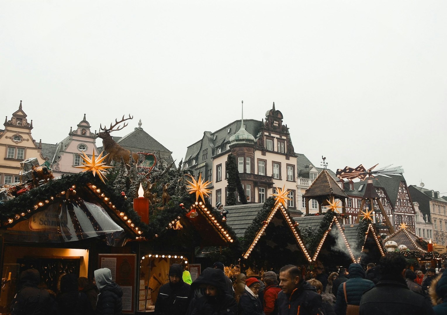 Christmas Market - Photo Credit: Photo by Diogo Palhais on Unsplash