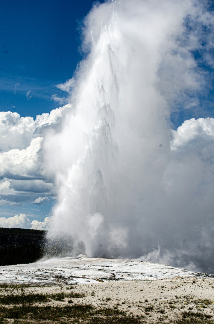 Old Faithful - Photo Credit: Photo by Jeromey Balderrama on Unsplash