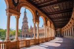 Plaza de España - Photo Credit: Photo by Tânia Mousinho on Unsplash